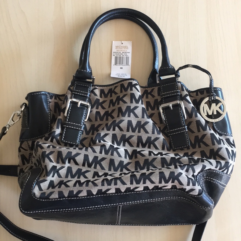 Michael Kors Brookville LG Drawstring Tote
